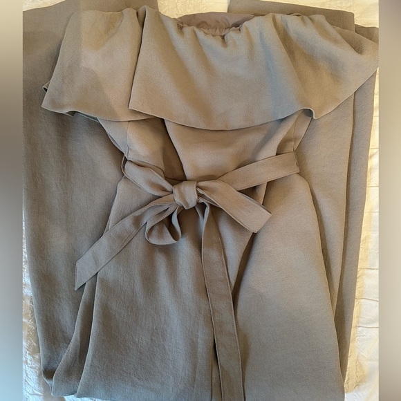 Babaton flutter jumpsuit - Picture 10 of 12